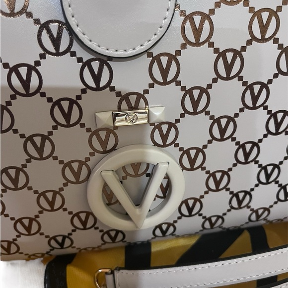Mario Valentino Large Logo Bag - Picture 3 of 10